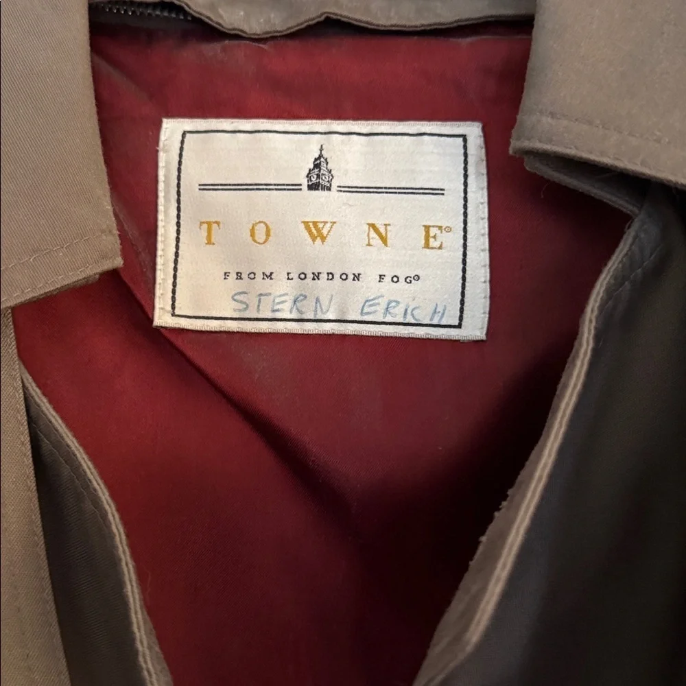 VTG Towne by‎ London Fog Trench Coat w/zipper out lining.. 44L Like New